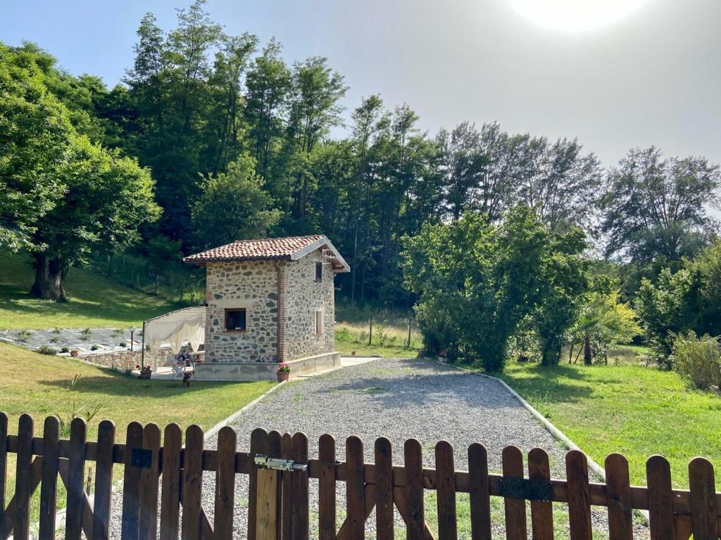 Grazia Appartamento Family Barga Bagian luar foto