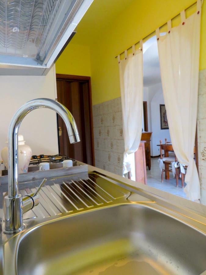 Grazia Appartamento Family Barga Bagian luar foto