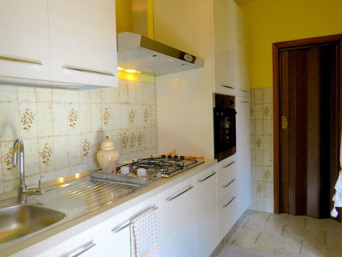 Grazia Appartamento Family Barga Bagian luar foto