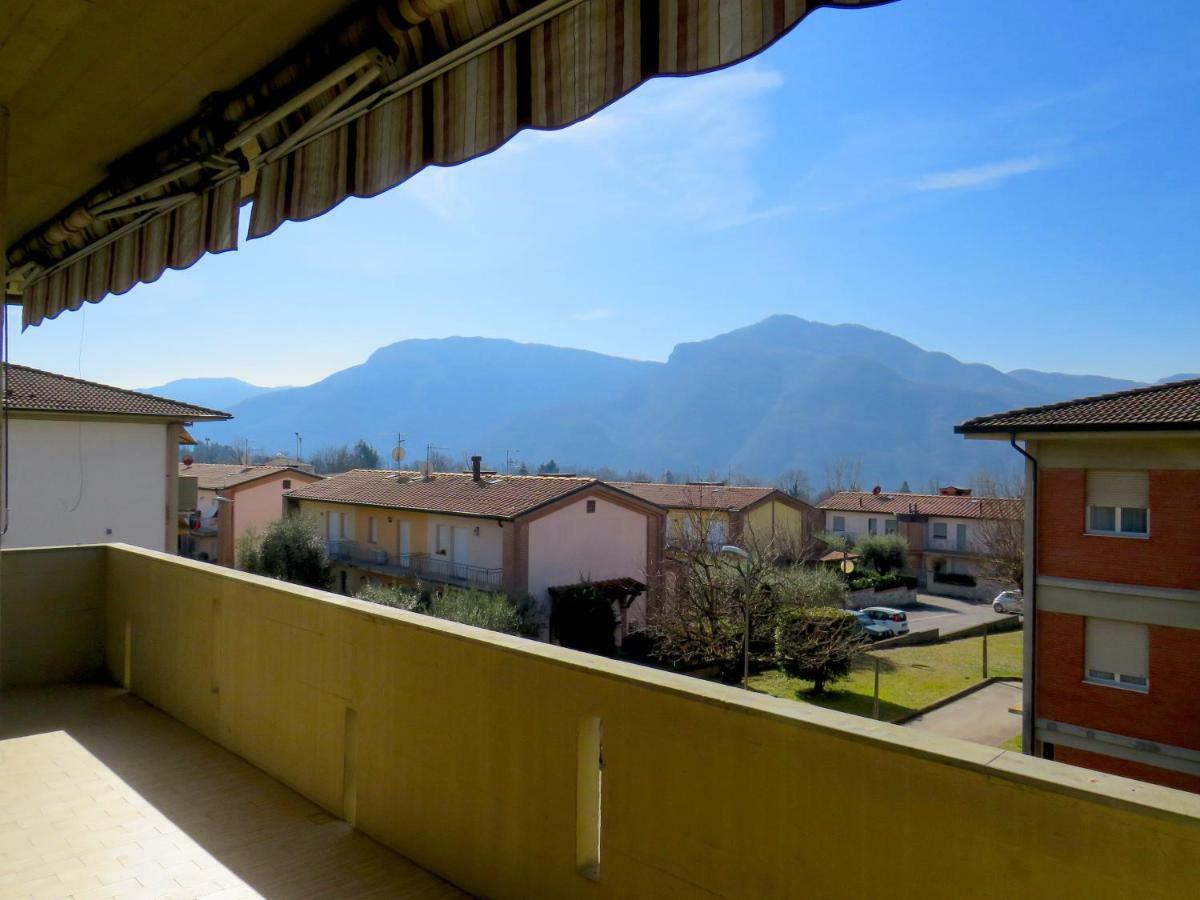 Grazia Appartamento Family Barga Bagian luar foto