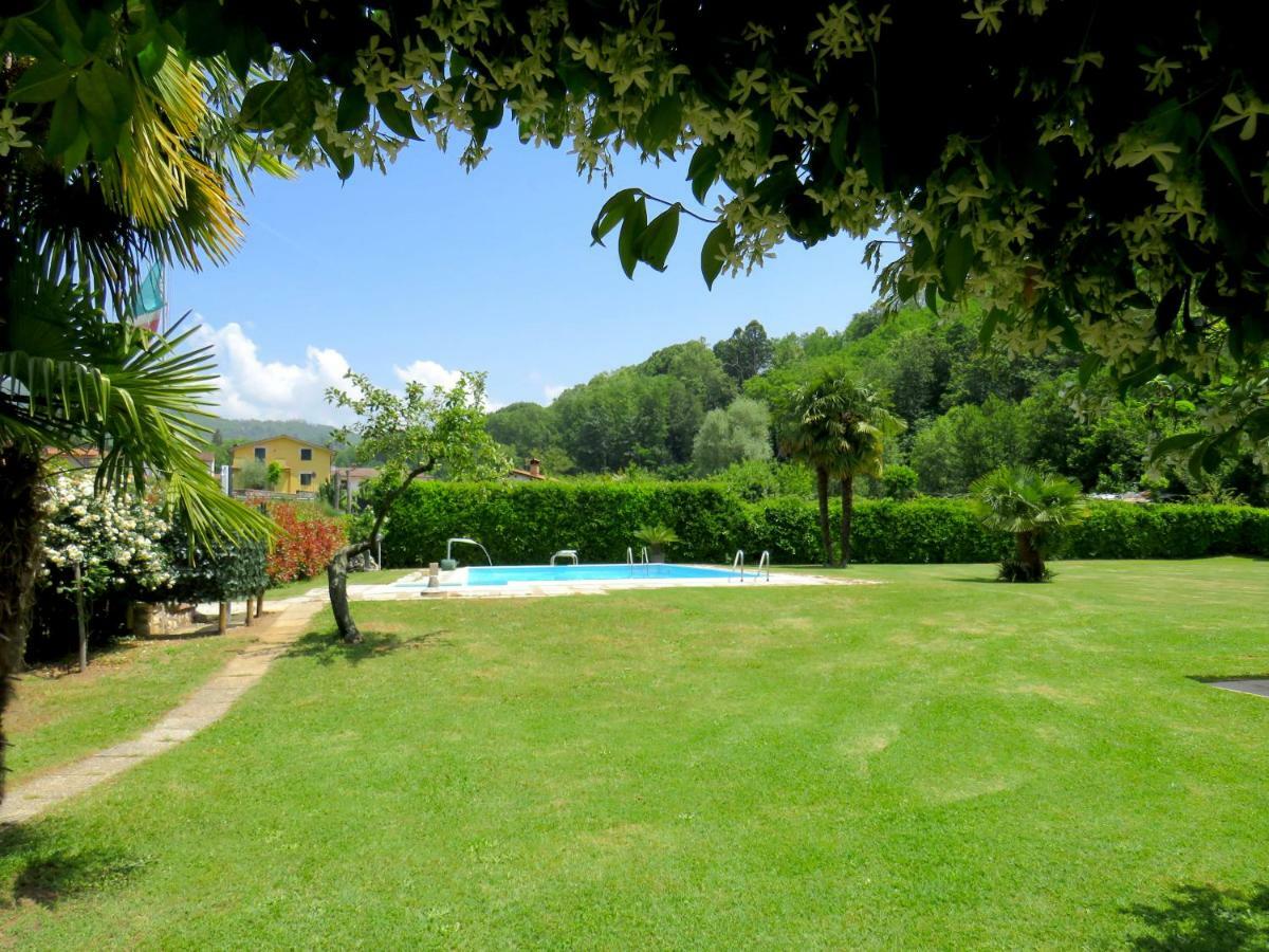 Grazia Appartamento Family Barga Bagian luar foto